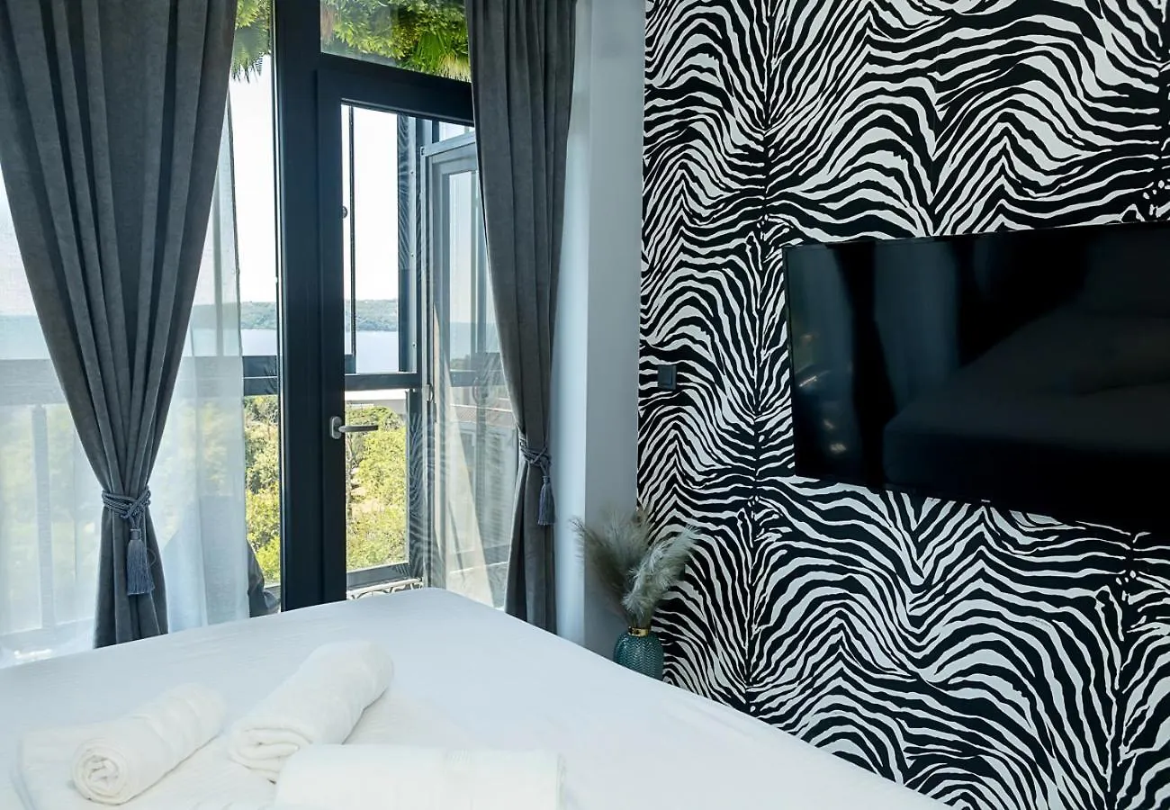 Royal View - Luxury 2Br Apartment With Sea Panorama By Flat Manаger 바르나