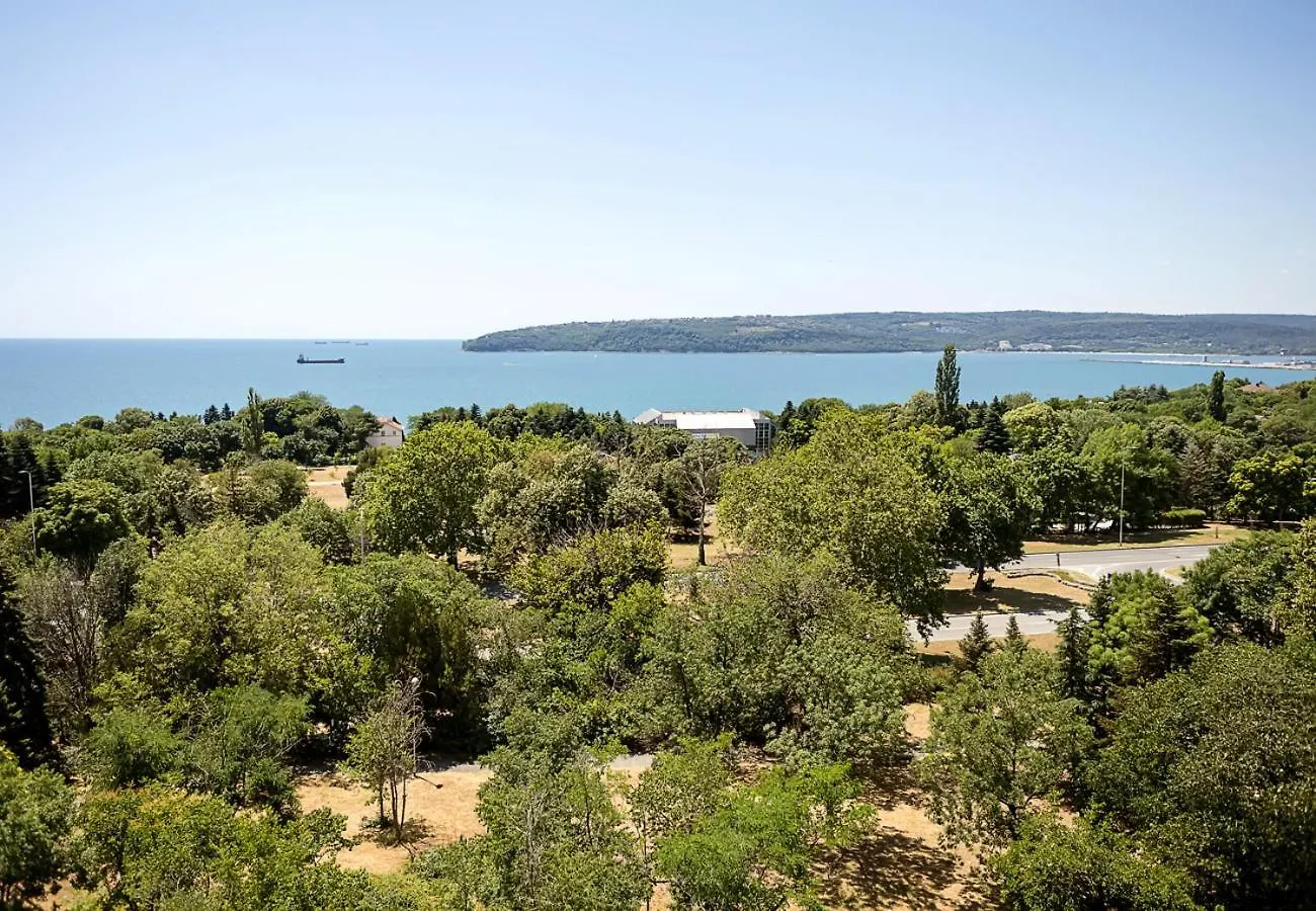Royal View - Luxury 2Br Apartment With Sea Panorama By Flat Manаger 바르나